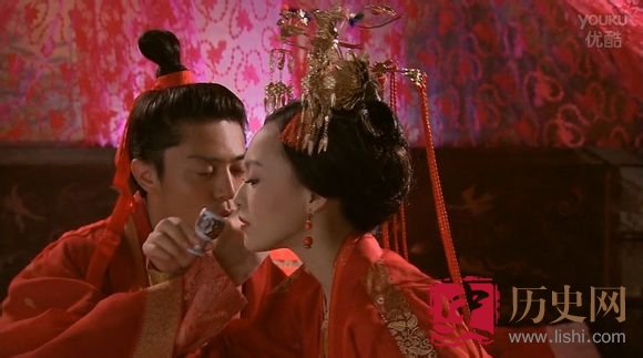 中国古代人结婚时为何要喝交杯酒