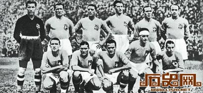 1934年世界杯时希特勒曾以墨索里尼为偶像