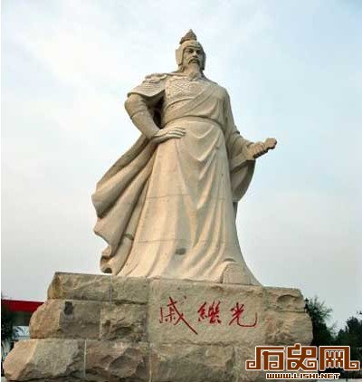 中国古代哪位女人休掉身了为民族英雄的丈夫？
